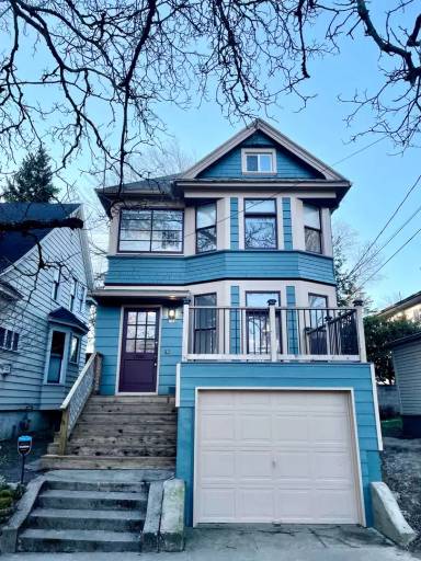 Main picture of 123 SE 17th Ave