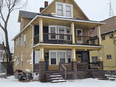 Main picture of 686 E 118th St