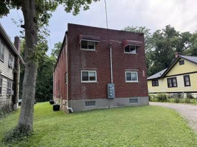 Main picture of 5425 Stewart Ave