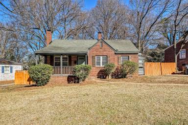 Main picture of 3430 Mathis Dr