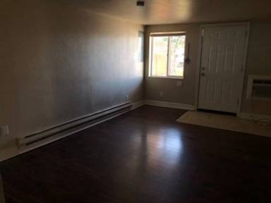 Main picture of 1104 S Division St