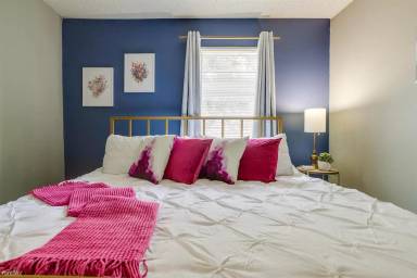 Main picture of Carriage House