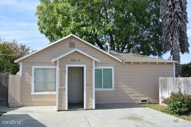 Main picture of 435 1/2 Hyland Dr