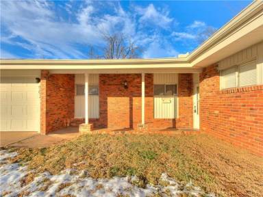 Main picture of 507 NE 61st St