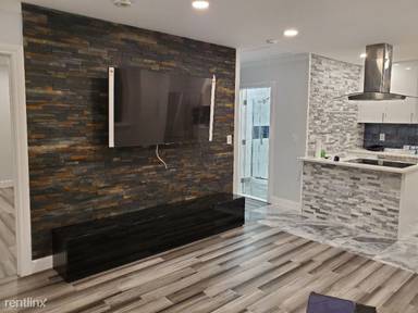 Main picture of 310 Brookside Ct