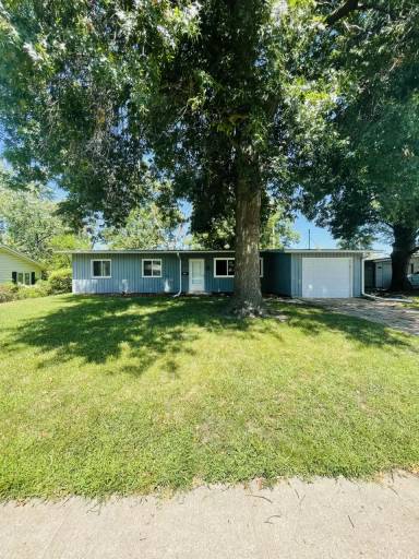 Main picture of 5524 SW 18th St