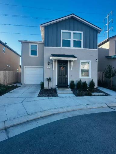 Main picture of 2263 N Hartford Dr