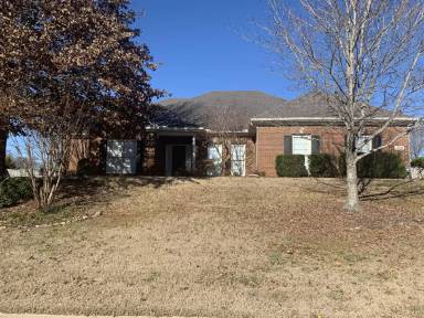 Main picture of 219 Majestic Ct