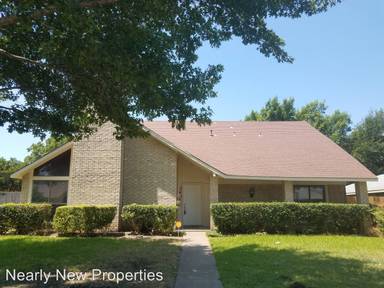Main picture of 3406 Graybar Dr
