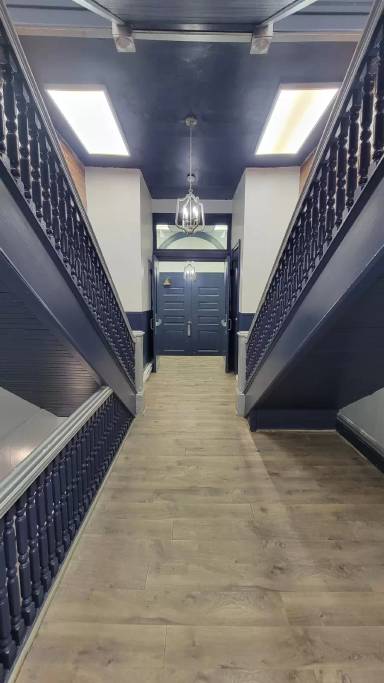 Main picture of 283 W Delavan Ave