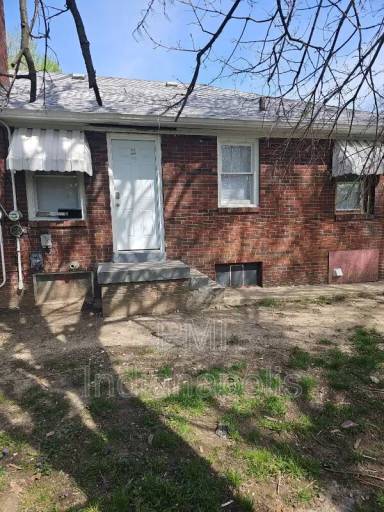 Main picture of 2926 E 17th St