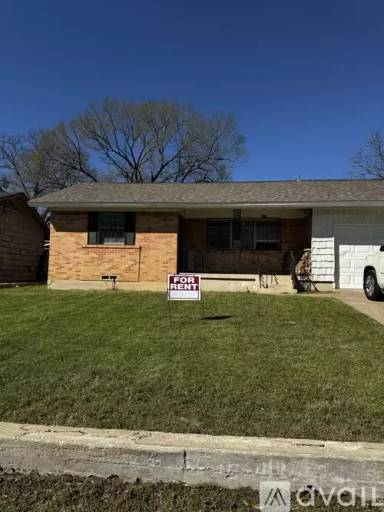 Main picture of 5817 Lazy River Dr