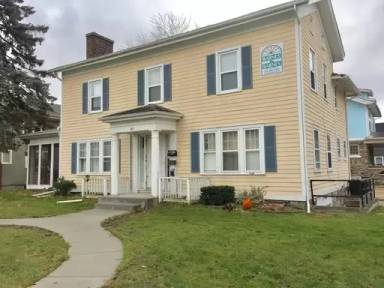 Main picture of 813 N Congress St
