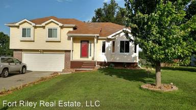 Main picture of 602 Knollwood St