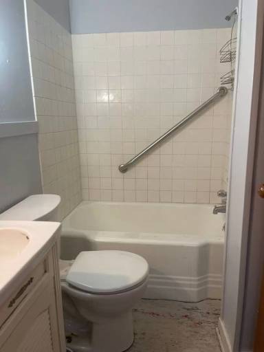 Main picture of 118 N MacArthur Blvd