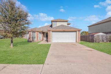 Main picture of 3711 Latigo Dr