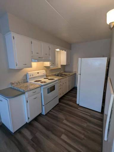 Main picture of 515 Riverview Dr
