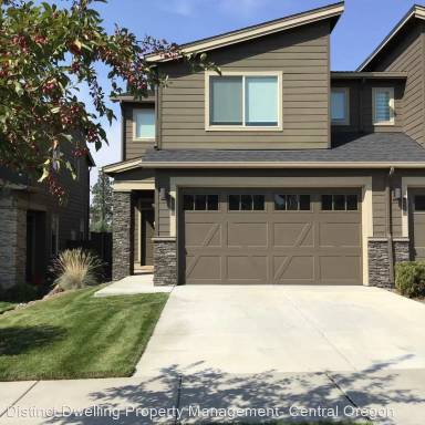 Main picture of 620 NE Vail Ln