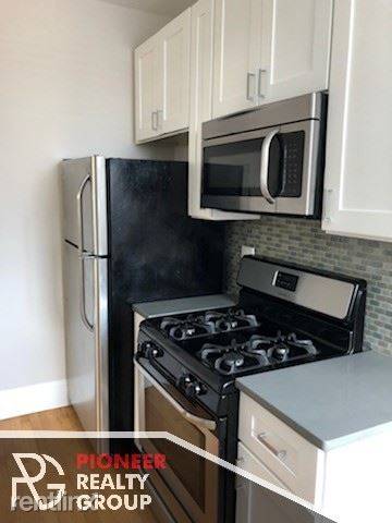 Main picture of 2317 N Rockwell St
