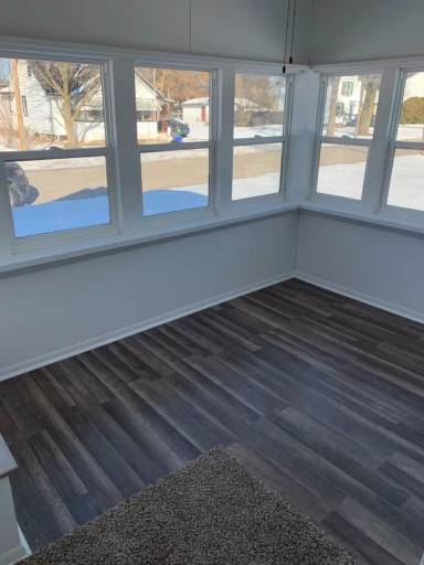 Main picture of 709 Pearl Ave