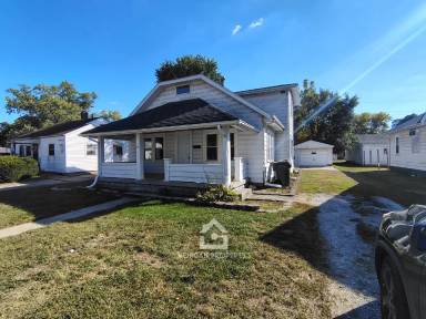 Main picture of 207 Plum St