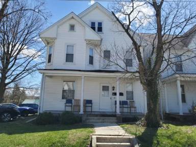 Main picture of 328 E Burd St