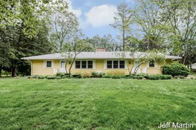 Main picture of 546 Nordberg Ave NW