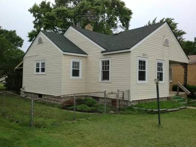 Main picture of 2750 Elkhart St