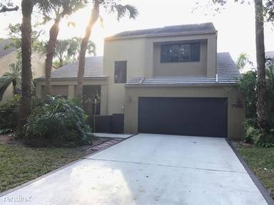Main picture of 755 Saint Albans Dr