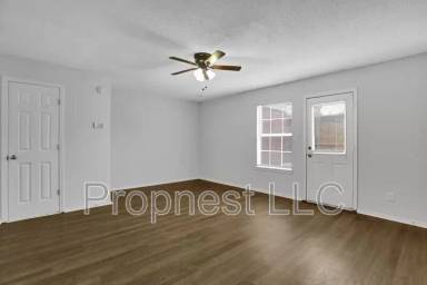 Main picture of 840 Barrington Woods Cv