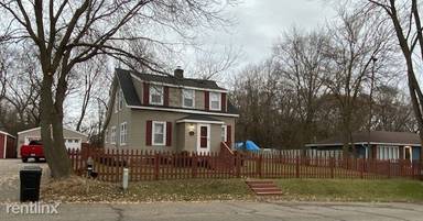 Main picture of 2937 Bay St