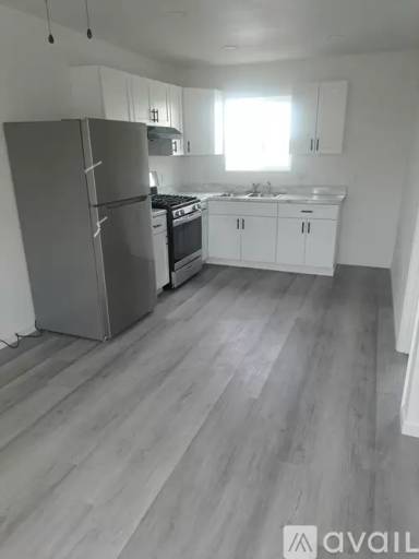 Main picture of 2031 C N Perry Ave