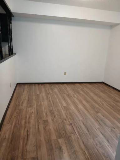Main picture of 1720 King Rd