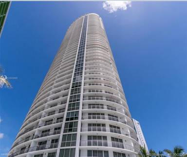 Main picture of Opera Tower