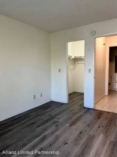 Main picture of 340-342 S. 49th St Apartments