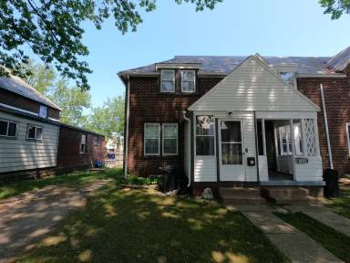 Main picture of 1682 W 14th St