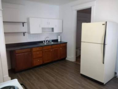 Main picture of 322 N Hart St