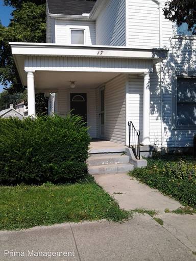 Main picture of 17 N Sperling Ave