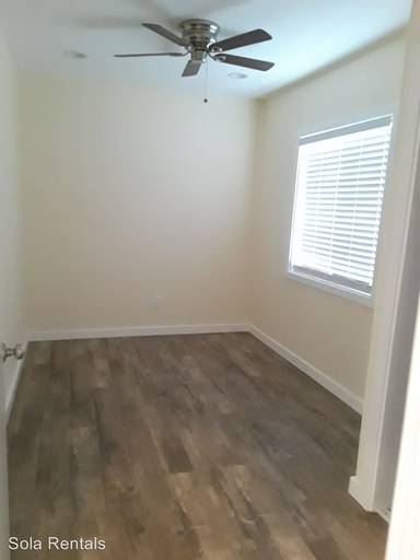 Main picture of 10311 S Figueroa St