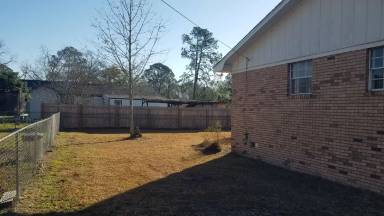 Main picture of 305 Blakely St