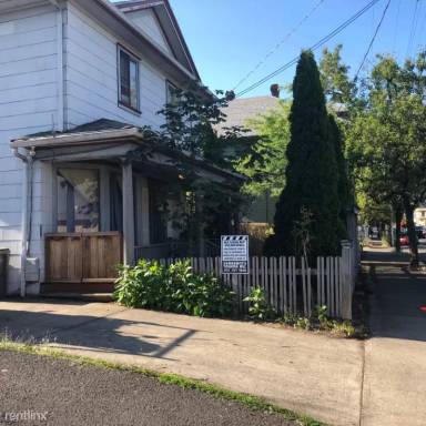Main picture of 6107 SE 92nd Ave