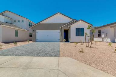 Main picture of 499 E Bamboo Ln