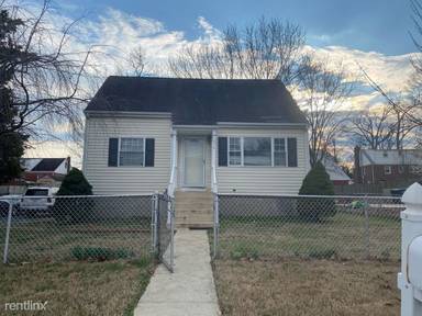 Main picture of 10916 Montgomery Rd
