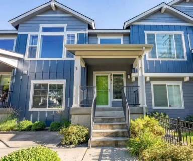 Main picture of 2121 W Bridge Ave