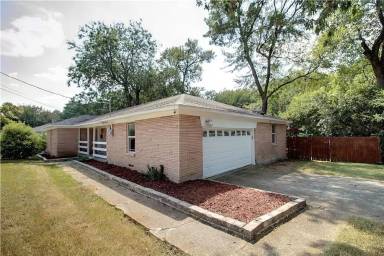 Main picture of 8115 Claremont Dr