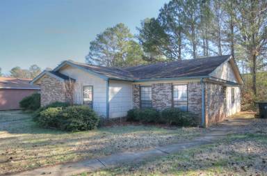 Main picture of 110A Westcott Dr