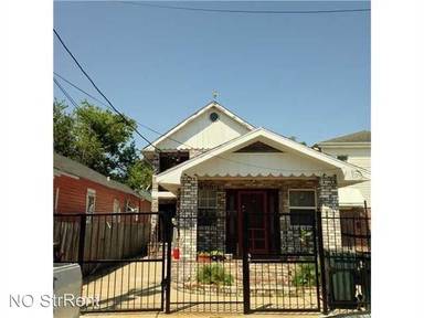 Main picture of 5 Garden Pl