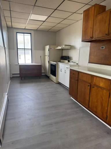Main picture of 141 Church St
