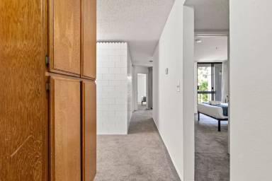 Main picture of 655 Kelton Ave Apartments