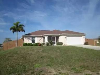 Main picture of 1034 NE 13th Pl